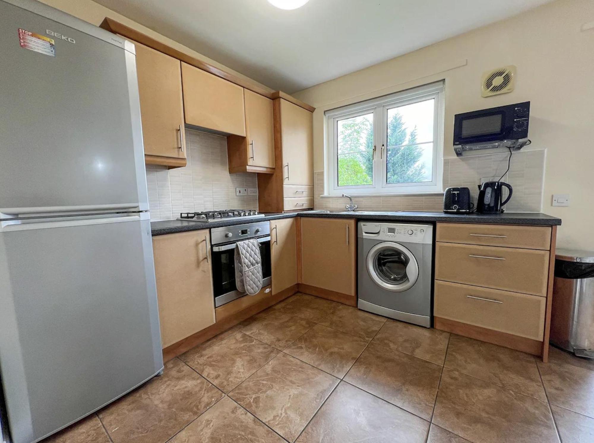 Glasgow Central - Entire House - Free Parking , Free Super Fast Wifi , Private Garden & Parking Security Kültér fotó
